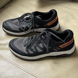 Salomon Women’s size 9 Black and Gray Athletic Shoes